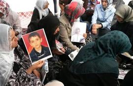 Uhim, Diyarbakır Annelerine Destek Ziyaretinde Bulundu.